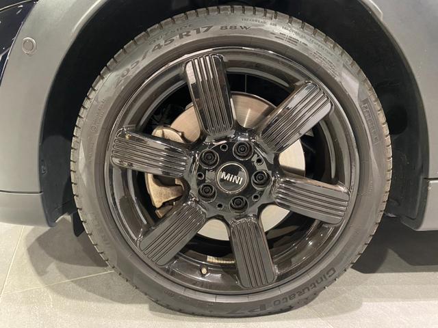 ＭＩＮＩ クーパーＳ　クラシック・トリム　シートヒーター　ヘッドアップディスプレイ　１７インチアルミ　純正ドラレコ前後（10枚目）