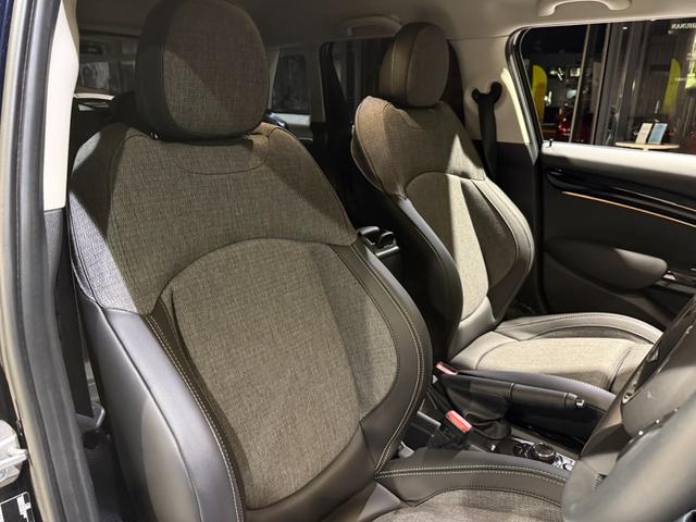 ＭＩＮＩ クーパーＳ　クラシック・トリム　シートヒーター　ヘッドアップディスプレイ　１７インチアルミ　純正ドラレコ前後（11枚目）