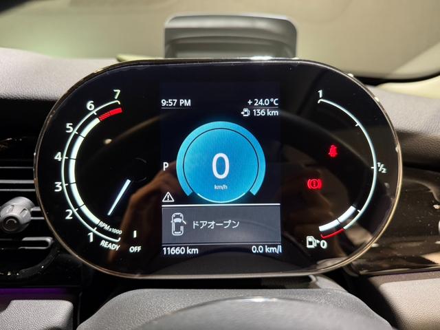 ＭＩＮＩ クーパーＳ　クラシック・トリム　シートヒーター　ヘッドアップディスプレイ　１７インチアルミ　純正ドラレコ前後（13枚目）