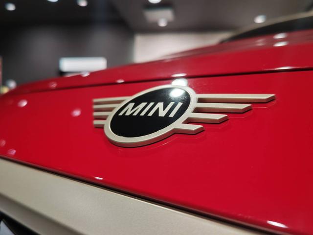 MINI カントリーマンD フェイバリット・トリム フェイバードトリム Mパッケージ 19インチカレイドスポーク 全方位カメラ ドラレコ(31枚目)
