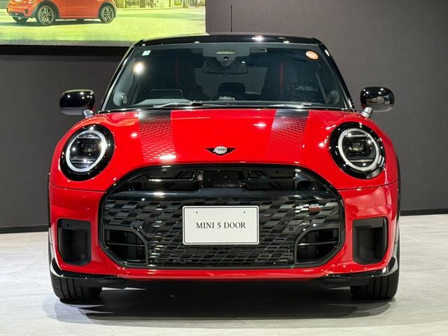 ＭＩＮＩ クーパーＳ　ジョン・クーパー・ワークス・トリム　ジョンクーパーワークストリム　１７インチアルミホイール　シートヒーター　ＥＴＣ２．０　パドルシフトつき（2枚目）
