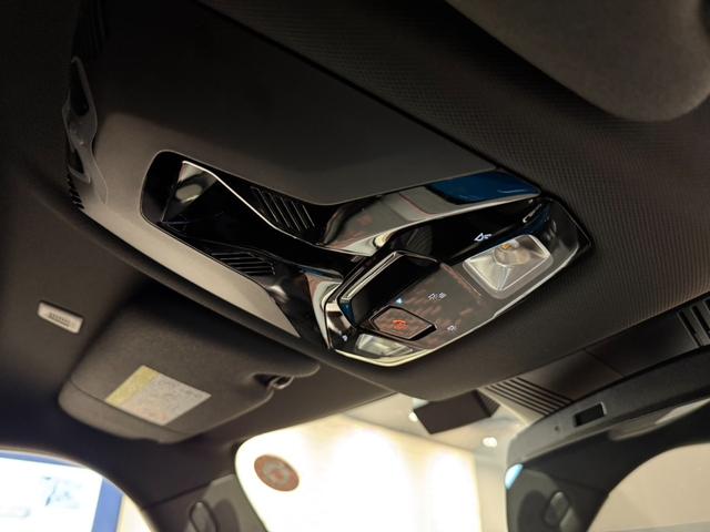 ＭＩＮＩ クーパーＳ　ジョン・クーパー・ワークス・トリム　ジョンクーパーワークストリム　１７インチアルミホイール　シートヒーター　ＥＴＣ２．０　パドルシフトつき（13枚目）