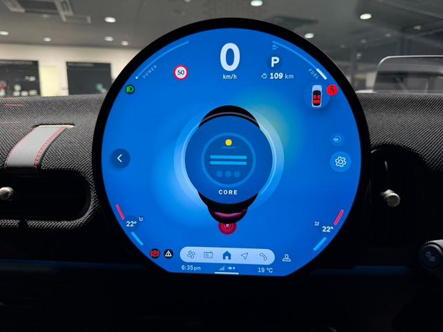 ＭＩＮＩ クーパーＳ　ジョン・クーパー・ワークス・トリム　ジョンクーパーワークストリム　１７インチアルミホイール　シートヒーター　ＥＴＣ２．０　パドルシフトつき（14枚目）