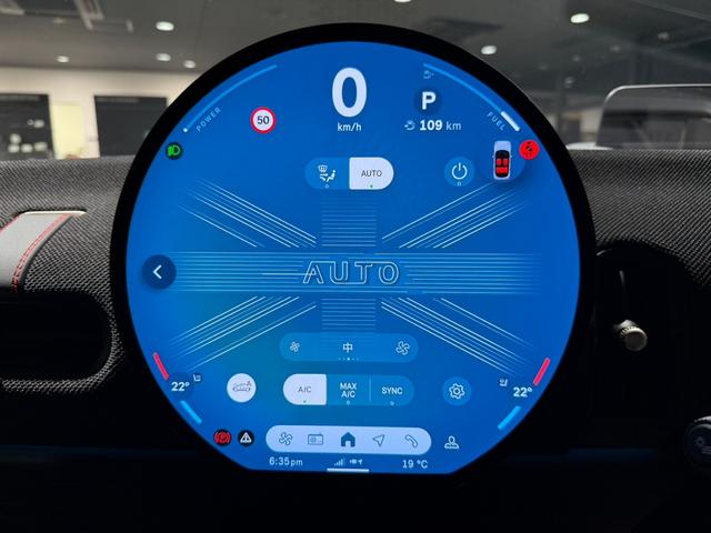 ＭＩＮＩ クーパーＳ　ジョン・クーパー・ワークス・トリム　ジョンクーパーワークストリム　１７インチアルミホイール　シートヒーター　ＥＴＣ２．０　パドルシフトつき（18枚目）