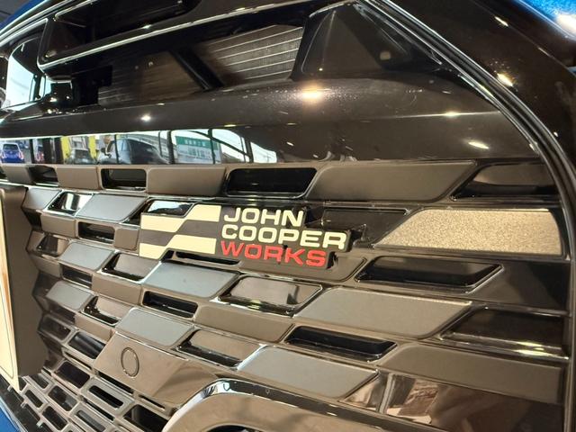 MINI クーパーS ジョン・クーパー・ワークス・トリム ジョンクーパーワークストリム 18インチアルミホイール シートヒーター ETC2.0 パドルシフトつき(29枚目)