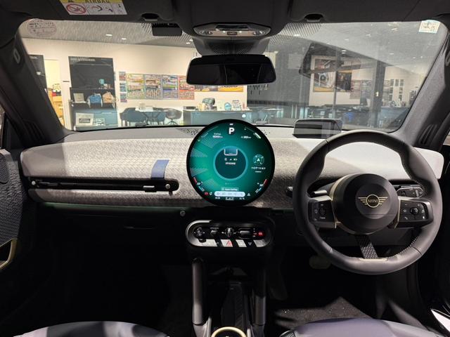 ＭＩＮＩ クーパーＳＥ　フェイバリット・トリム　フェイバリットトリム　ＥＴＣ２．０　アクティブクルーズコントロール　ＡＰＰＬＥ　ＣＡＲ　ＰＬＡＹ（3枚目）