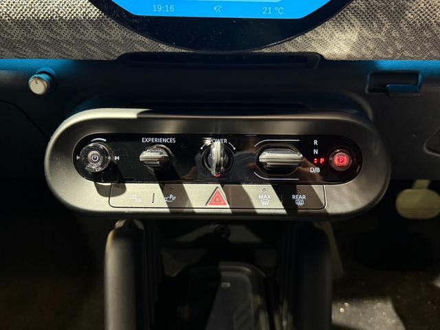 ＭＩＮＩ クーパーＳＥ　フェイバリット・トリム　フェイバリットトリム　ＥＴＣ２．０　アクティブクルーズコントロール　ＡＰＰＬＥ　ＣＡＲ　ＰＬＡＹ（13枚目）