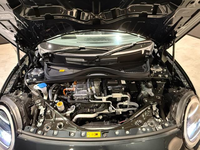 ＭＩＮＩ クーパーＳＥ　フェイバリット・トリム　フェイバリットトリム　ＥＴＣ２．０　アクティブクルーズコントロール　ＡＰＰＬＥ　ＣＡＲ　ＰＬＡＹ（30枚目）