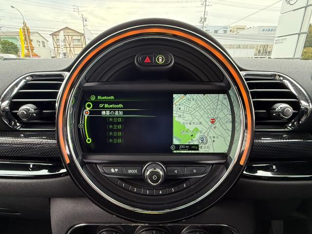 ＭＩＮＩ クーパーＤ　クラブマン　純正ナビ　１８インチアルミホイール　ＥＴＣ２．０　アクティブクルーズコントロール（16枚目）