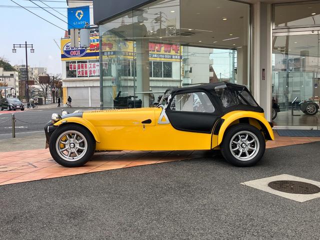 ケータハムその他 　Ｃａｔｅｒｈａｍ　　Ｓｅｖｅｎ　３４０Ｓ　新車未登録車　ファイヤークラックイエロー（4枚目）
