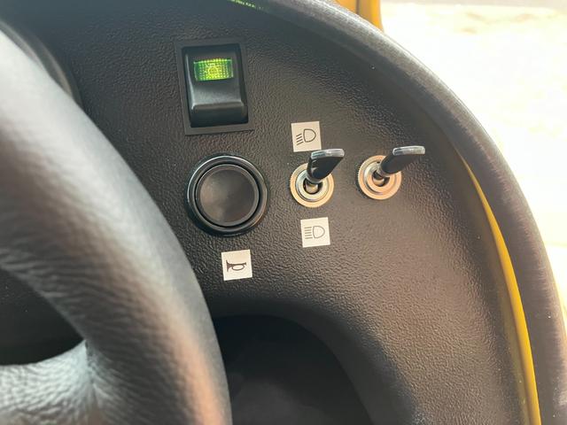 ケータハムその他 　Ｃａｔｅｒｈａｍ　　Ｓｅｖｅｎ　３４０Ｓ　新車未登録車　ファイヤークラックイエロー（23枚目）