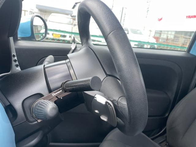 アバルト500 ベースグレード ビ・DTV・ETC・ドラレコ・17インチアルミ・車高調・低ダストブレーキ・スリットブレーキローター・タイミングベルト交換済み(11枚目)