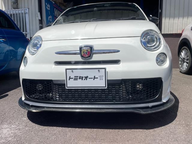 アバルト595C ツーリズモ(2枚目)