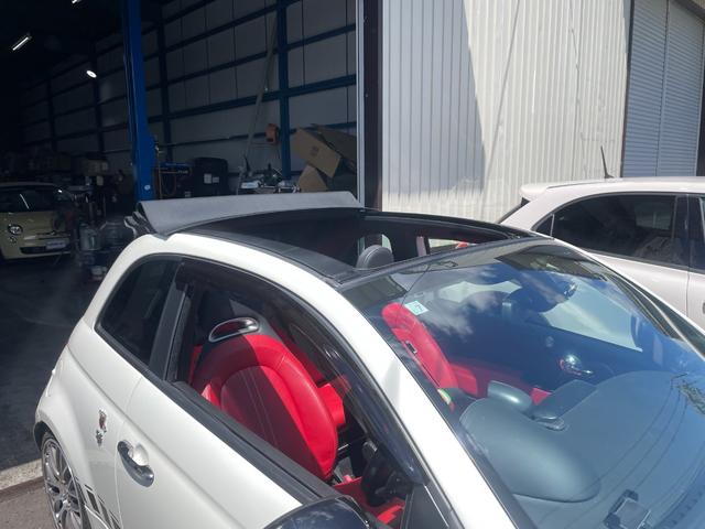 アバルト595C ツーリズモ(8枚目)