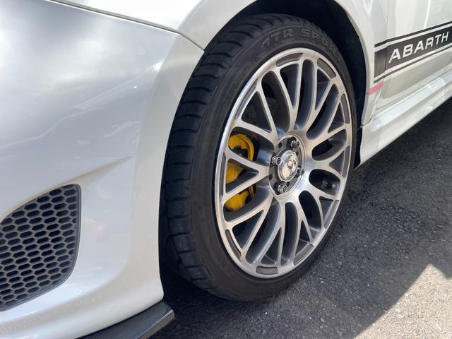 アバルト595C ツーリズモ(26枚目)