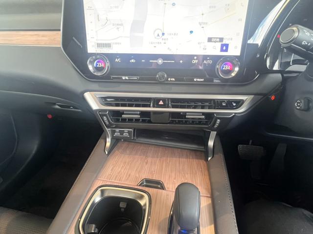 ＲＸ ＲＸ３５０ｈ　バージョンＬ　ＲＸ３５０ｈ　バージョンＬ（５名）　ルーフレール　デジタルインナーミラー　パノラマルーフ　ドライブレコーダー（15枚目）