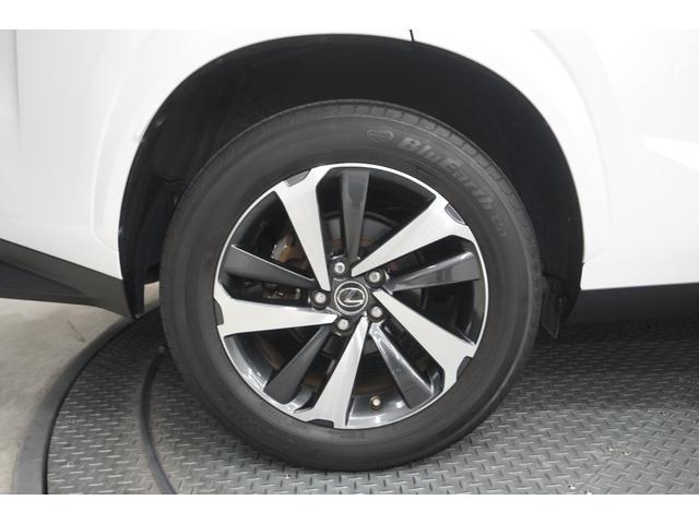 NX NX300 スパイス&シック 認定中古車 シートベンチレーション パワーバックドア ブラインドスポットモニター カラードフェンダー(8枚目)