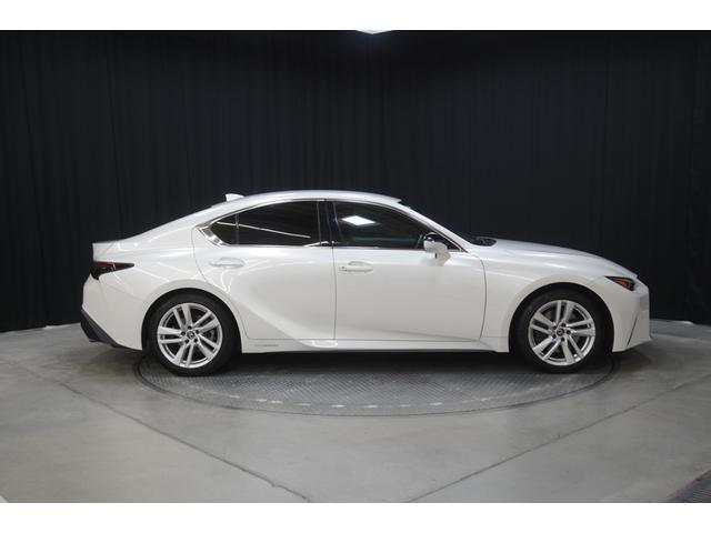 IS IS300h フルLEDヘッドランプ パノラマビックビューモニター(6枚目)