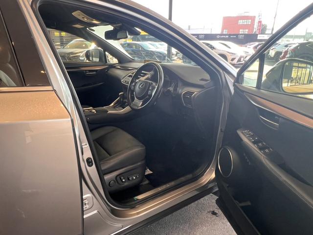 NX NX300 スパイス&シック シートベンチレーション パワーバックドア カラードフェンダーアーチモール(17枚目)