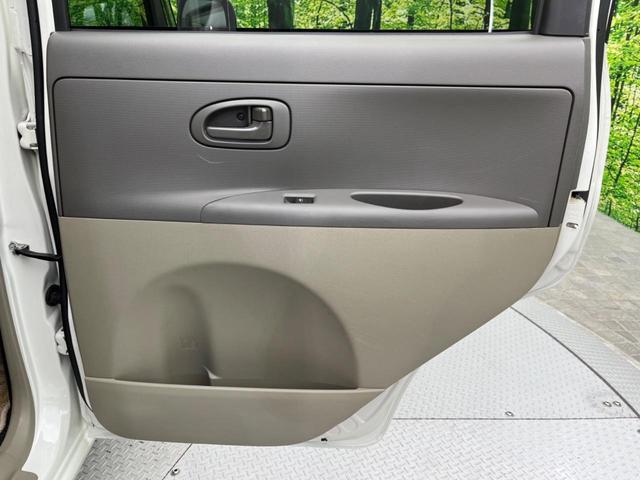 L 禁煙車 純正ナビ プライバシーガラス 盗難防止装置 アイドリングストップ ブラウン撥水加工シート ツートンインパネ 電動格納ミラー 地デジ リモコンキー シートリフター チルトステアリング(30枚目)