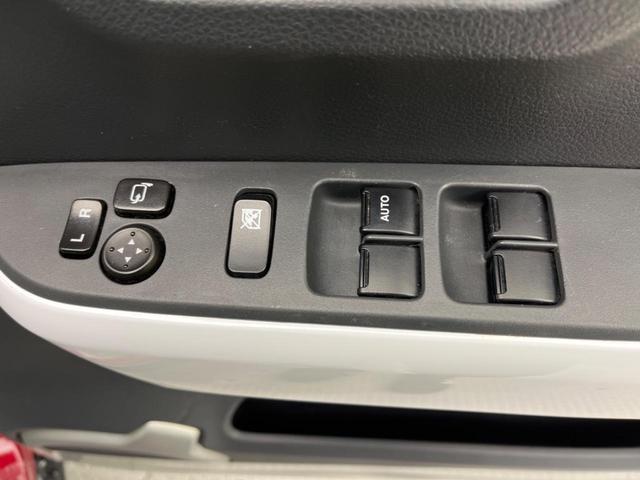 G レーダーブレーキサポート 禁煙車 Kenwood製ナビ 2トーンカラー シートヒーター スマートキー オートエアコン プライバシーガラス アイドリングストップ 電動格納ミラー シートリフター(7枚目)