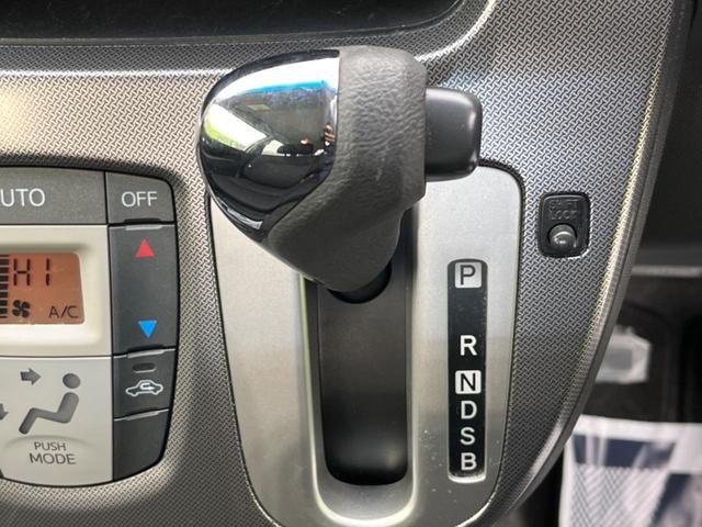 カスタム X VSスマートセレクションSA スマートアシスト 禁煙車 pioneer製ナビ ETC LEDヘッド スマートキー オートライト オートエアコン 革巻きステアリング 純正15インチアルミ プライバシーガラス アイドリングストップ(31枚目)