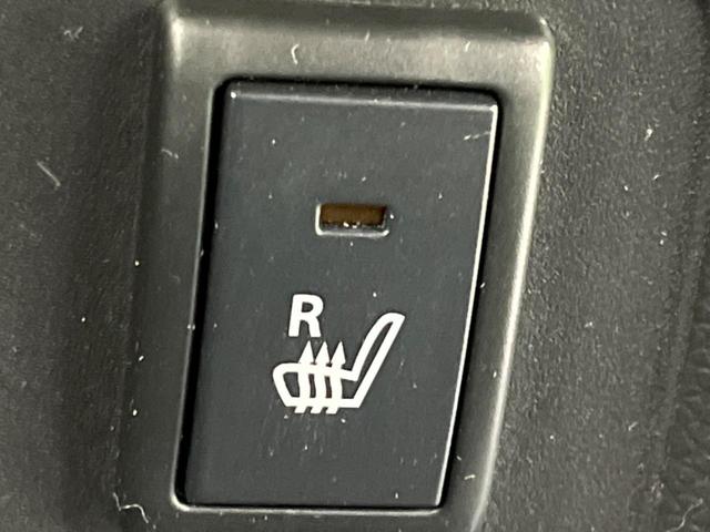 ハイブリッドFZ デュアルセンサーブレーキサポート 禁煙車 Panasonicナビ Bluetooth再生 ETC シートヒーター LEDヘッドライト スマートキー 誤発進抑制機能 車線逸脱警報 先行車発進お知らせ機能(5枚目)