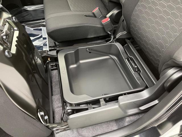 ハイブリッドX セーフティサポート 禁煙車 Pioneerナビ バックカメラ Bluetooth再生 ETC シートヒーター LEDヘッドライト LEDフォグランプ スマートキー 誤発進抑制機能 ハイビームアシスト(35枚目)