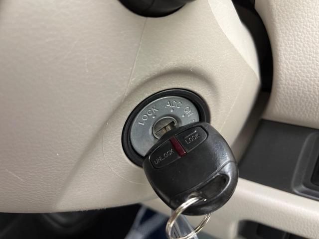 J 禁煙車 ETC キーレス 電動格納ミラー 横滑り防止装置 バニティミラー プライバシーガラス 盗難防止装置(8枚目)