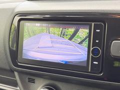 【バックカメラ】駐車時に後方がリアルタイム映像で確認できます。大型商業施設や立体駐車場での駐車時や、夜間のバック時に大活躍！運転スキルに関わらず、今や必須となった装備のひとつです！ 5