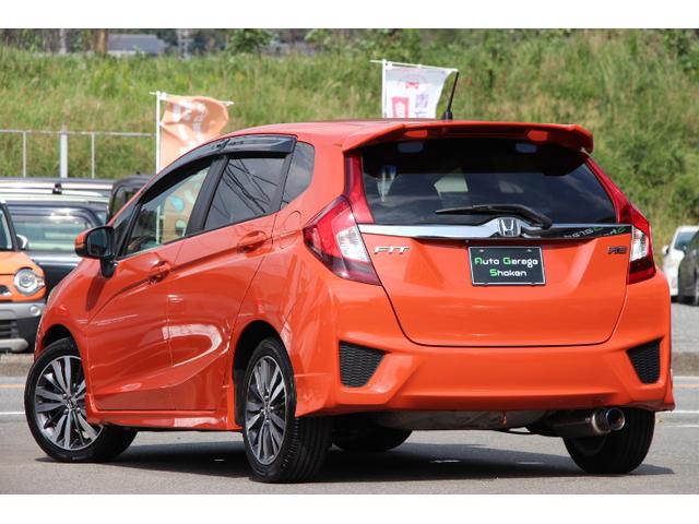 フィット RS 柿本改マフラー あんしんPKG 6速MT 純正ナビ フルセグ Bカメラ ドラレコ ETC プッシュスタート スマートキー LEDヘッドライト(6枚目)