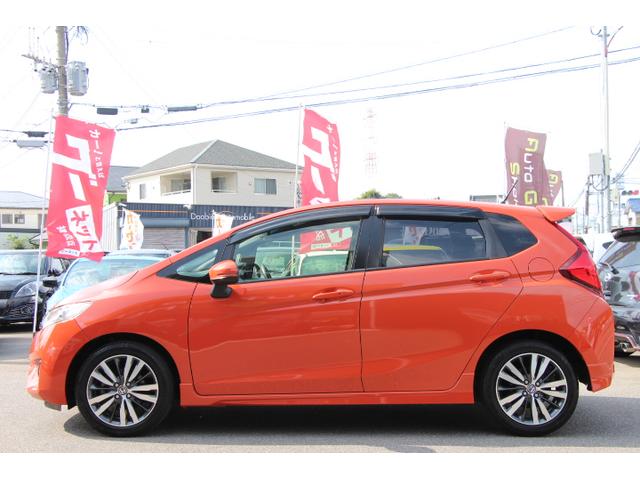 フィット RS 柿本改マフラー あんしんPKG 6速MT 純正ナビ フルセグ Bカメラ ドラレコ ETC プッシュスタート スマートキー LEDヘッドライト(9枚目)