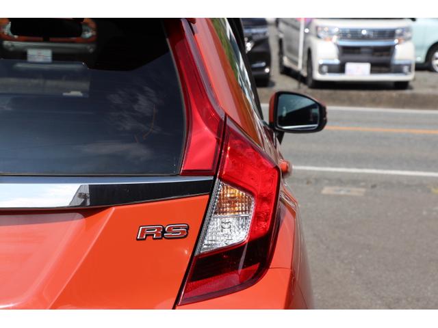 フィット RS 柿本改マフラー あんしんPKG 6速MT 純正ナビ フルセグ Bカメラ ドラレコ ETC プッシュスタート スマートキー LEDヘッドライト(20枚目)