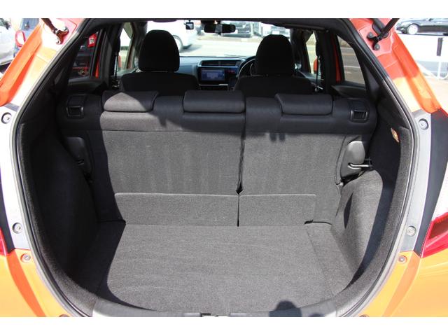 フィット RS 柿本改マフラー あんしんPKG 6速MT 純正ナビ フルセグ Bカメラ ドラレコ ETC プッシュスタート スマートキー LEDヘッドライト(51枚目)