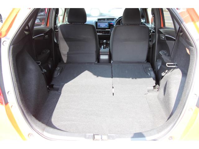 フィット RS 柿本改マフラー あんしんPKG 6速MT 純正ナビ フルセグ Bカメラ ドラレコ ETC プッシュスタート スマートキー LEDヘッドライト(52枚目)