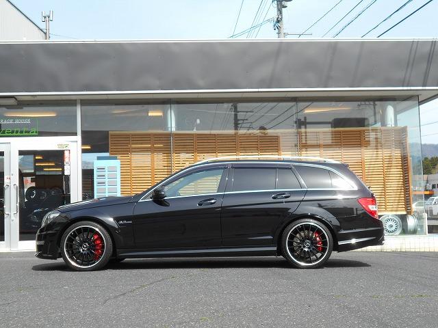 Ｃ６３　ＡＭＧ　ステーションワゴン　ディーラー車　右ハンドル　サンルーフ　アルミホイール　レザーインテリア　電動シート　シートヒーター　ＨＤＤナビ　フルセグＴＶ　バックカメラ　ＥＴＣ　スマートキー　ドライブレコーダー　禁煙車(21枚目)