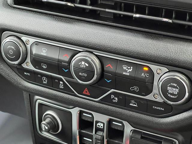 ジープ・ラングラーアンリミテッド スポーツ 純正ナビモニタ12.3インチAppleCarPlayAndroidAuto ETC フロントバックカメラアダプティブクルーズコントロール ブラインドスポットモニター LEDヘッドライト/フォグ(45枚目)