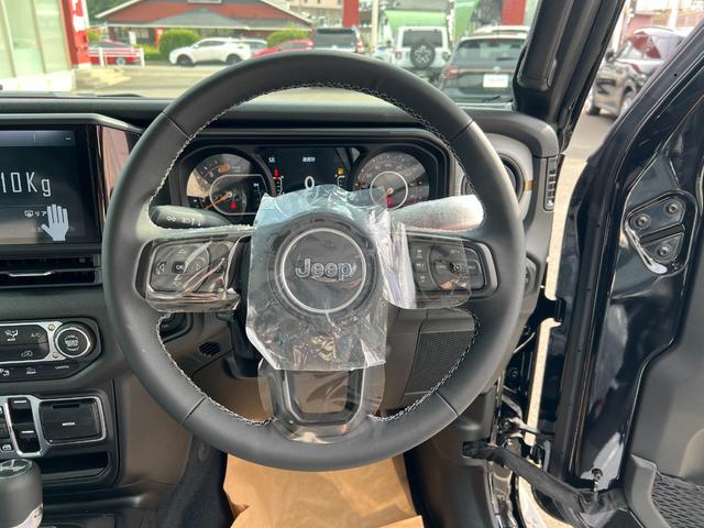 ジープ・ラングラーアンリミテッド スポーツ 純正ナビモニタ12.3インチAppleCarPlayAndroidAuto ETC フロントバックカメラアダプティブクルーズコントロール ブラインドスポットモニター LEDヘッドライト/フォグ(19枚目)