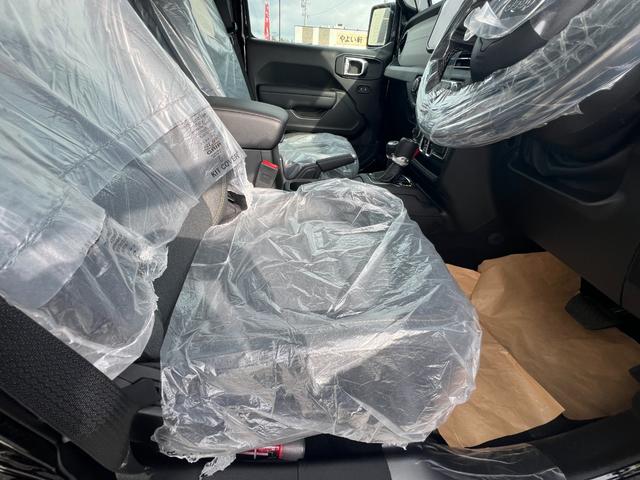 ジープ・ラングラーアンリミテッド スポーツ 純正ナビモニタ12.3インチAppleCarPlayAndroidAuto ETC フロントバックカメラアダプティブクルーズコントロール ブラインドスポットモニター LEDヘッドライト/フォグ(49枚目)