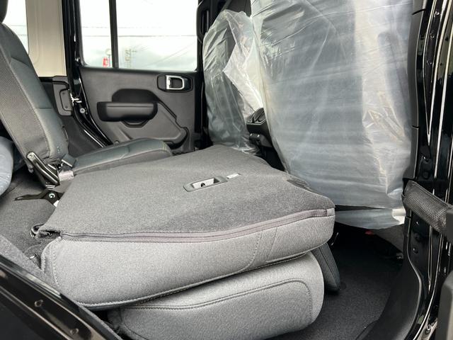 ジープ・ラングラーアンリミテッド スポーツ 純正ナビモニタ12.3インチAppleCarPlayAndroidAuto ETC フロントバックカメラアダプティブクルーズコントロール ブラインドスポットモニター LEDヘッドライト/フォグ(54枚目)