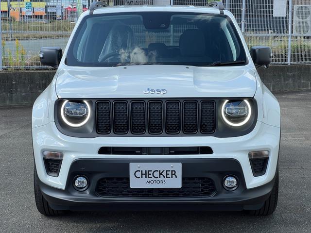 ジープ・レネゲード アルティテュード e-ハイブリッド 登録済未使用車/MHEV/Uconnect5 10.1インチ純正モニター/10.25マルチビューディスプレイ/バックカメラ/黒革シート/運転席電動シート/ACC/シートヒーター/ステアリングヒーター(20枚目)