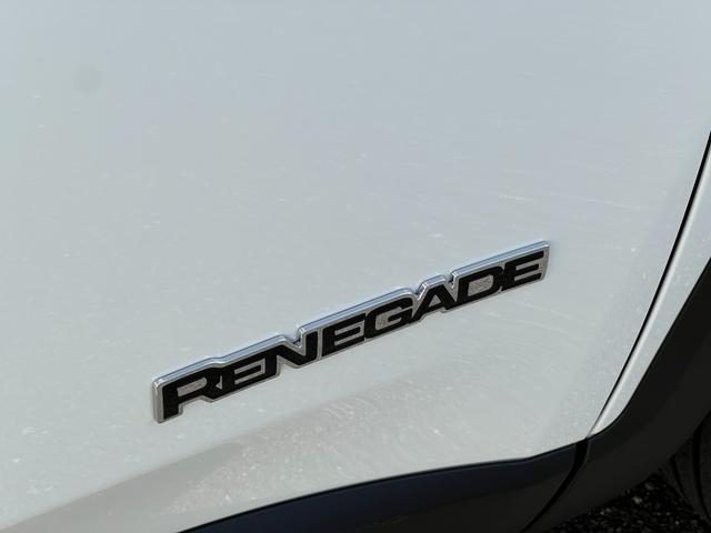 ジープ・レネゲード アルティテュード e-ハイブリッド 登録済未使用車/MHEV/Uconnect5 10.1インチ純正モニター/10.25マルチビューディスプレイ/バックカメラ/黒革シート/運転席電動シート/ACC/シートヒーター/ステアリングヒーター(52枚目)