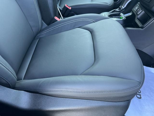 ジープ・レネゲード アルティテュード e-ハイブリッド 登録済未使用車/MHEV/Uconnect5 10.1インチ純正モニター/10.25マルチビューディスプレイ/バックカメラ/黒革シート/運転席電動シート/ACC/シートヒーター/ステアリングヒーター(10枚目)