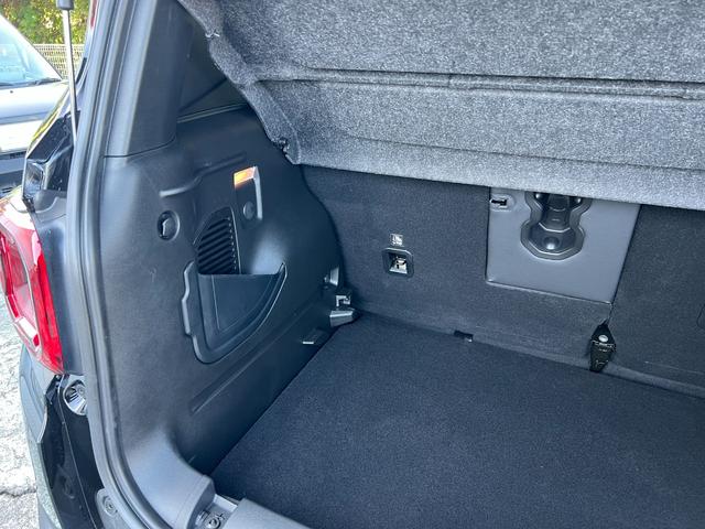 ジープ・レネゲード アルティテュード e-ハイブリッド 登録済未使用車/MHEV/Uconnect5 10.1インチ純正モニター/10.25マルチビューディスプレイ/バックカメラ/黒革シート/運転席電動シート/ACC/シートヒーター/ステアリングヒーター(53枚目)