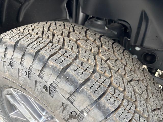 ジープ・ラングラーアンリミテッド スポーツ 登録済未使用車/ACC/メンテナンスケア付/純正ナビモニタ12.3インチ/AppleCarPlayAndroidAuto/ETC2.0/フロントバックカメラ/ACC/ブラインドスポットモニター/フォグ(32枚目)