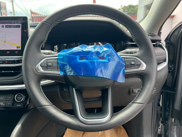 ジープ・コマンダー リミテッド 登録済未使用車/サンルーフ/ACC/革シート/シートヒーター/パワーリアゲート/ブラインドスポットモニター/純正ナビ/Bluetooth/AppleCarPlay/AndroidAuto/ETC2.0(29枚目)