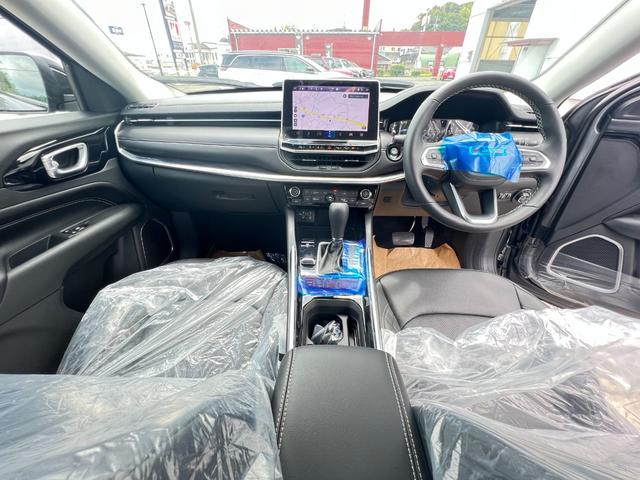 ジープ・コマンダー リミテッド 登録済未使用車/サンルーフ/ACC/革シート/シートヒーター/パワーリアゲート/ブラインドスポットモニター/純正ナビ/Bluetooth/AppleCarPlay/AndroidAuto/ETC2.0(32枚目)