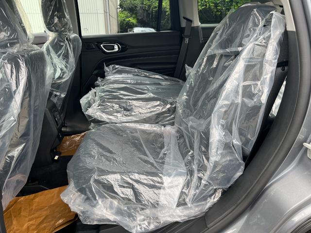 ジープ・コマンダー リミテッド 登録済未使用車/サンルーフ/ACC/革シート/シートヒーター/パワーリアゲート/ブラインドスポットモニター/純正ナビ/Bluetooth/AppleCarPlay/AndroidAuto/ETC2.0(45枚目)