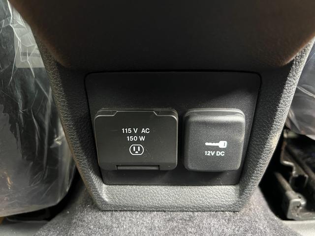 ジープ・コマンダー 登録済未使用車/サンルーフ/ACC/革シート/シートヒーター/パワーリアゲート/ブラインドスポットモニター/純正ナビ/Bluetooth/AppleCarPlay/AndroidAuto/ETC2.0(29枚目)