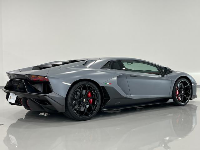 アヴェンタドール ＬＰ　７８０－４　Ｕｌｔｉｍａｅ　Ａｖｅｎｔａｄｏｒ最終限定車／世界限定３５０台／ＧｒｉｇｉｏＡｃｈｅｓｏマットグレー（8枚目）